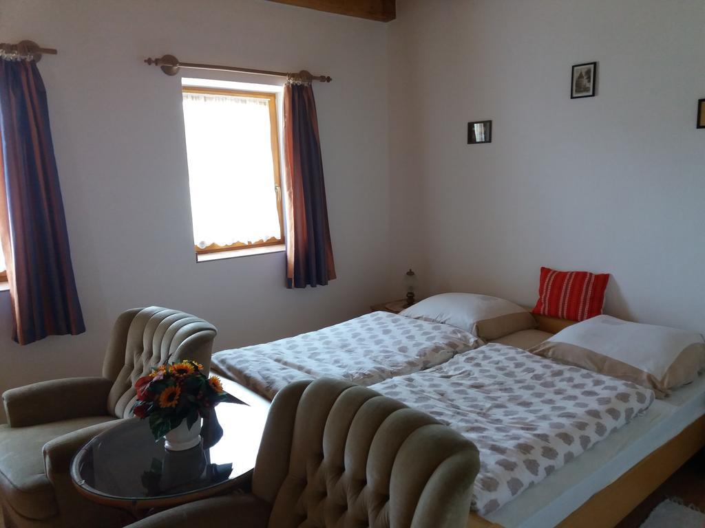 Maison d'hôtes Orbán vendégház à Kovagoors Extérieur photo